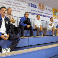 TRIBUNA